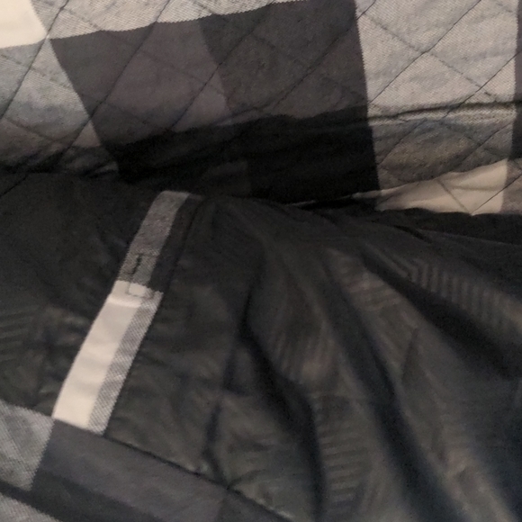 Stormtech natural by nature QPX-1W flannel jacket size women's large - Picture 5 of 10